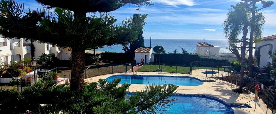 Townhouse in Caleta de Vélez – Ref: XL4510
